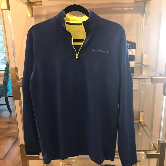 Vineyard Vines 3/4 zip up pullover - Picture 3 of 5